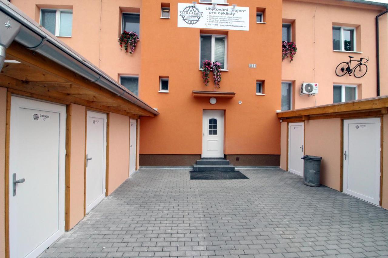 - Cykloubytovani U Rasku * Dolni Dunajovice